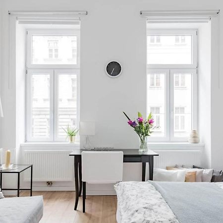 ⍟Luxurious And Bright⍟ 5 Min Walk To City Center Apartamento Viena Exterior foto