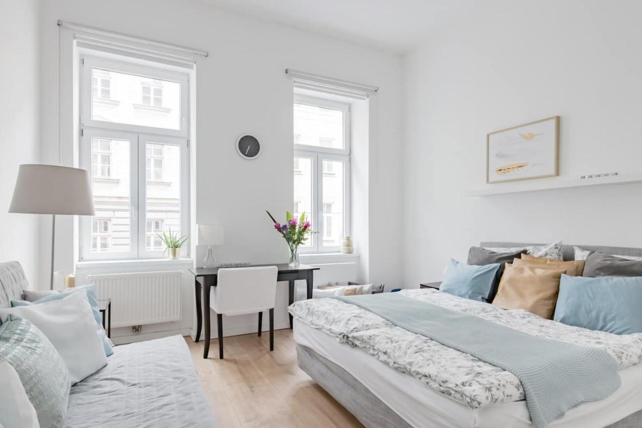 ⍟Luxurious And Bright⍟ 5 Min Walk To City Center Apartamento Viena Exterior foto