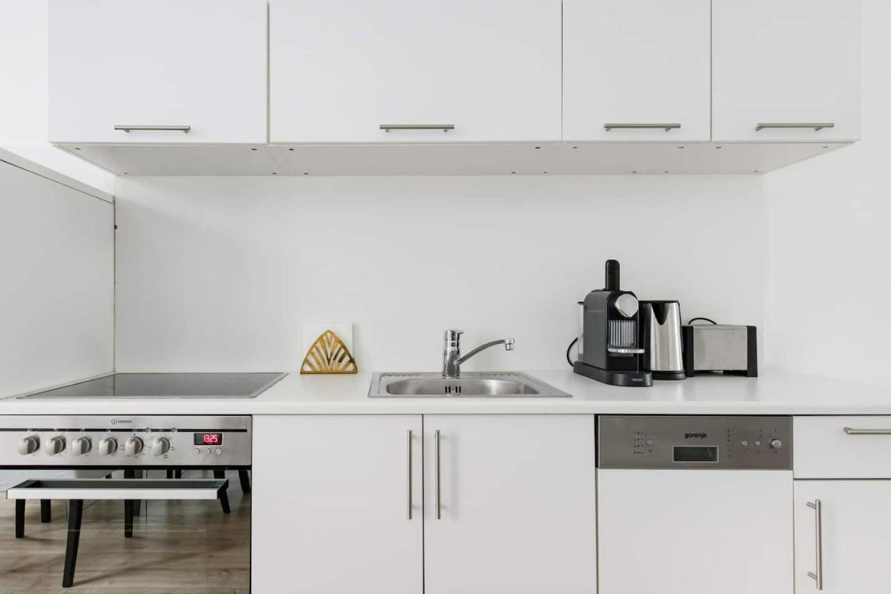 ⍟Luxurious And Bright⍟ 5 Min Walk To City Center Apartamento Viena Exterior foto