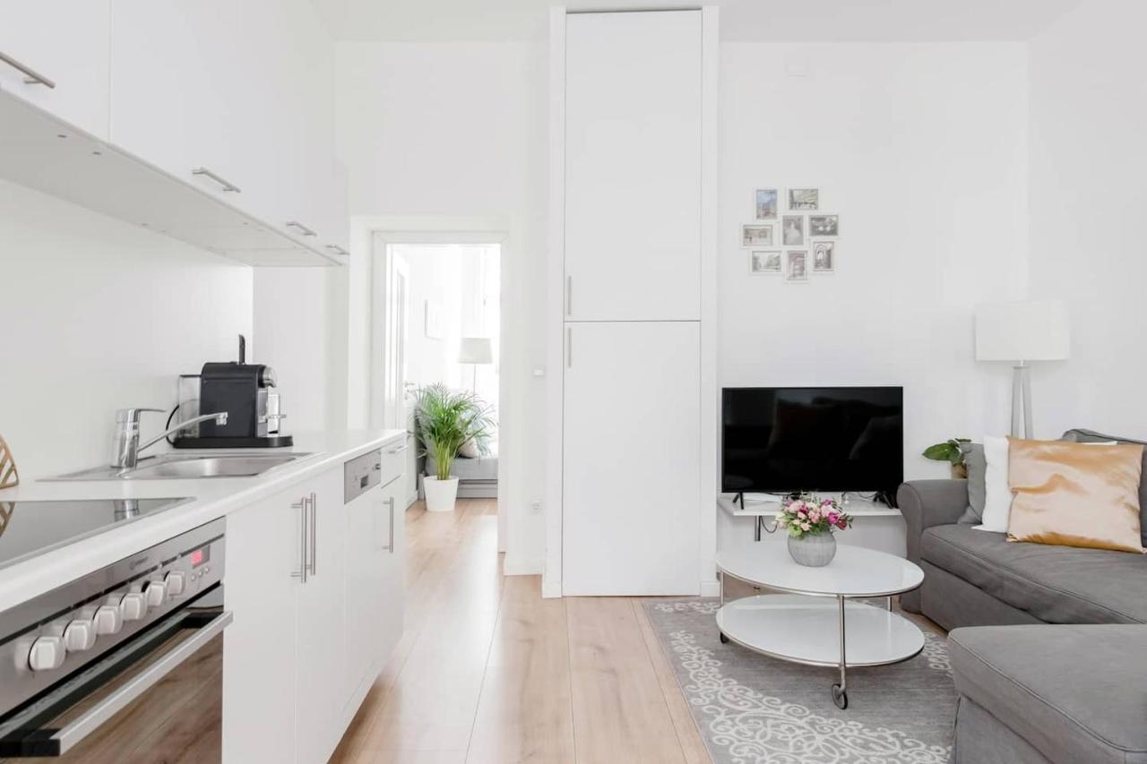 ⍟Luxurious And Bright⍟ 5 Min Walk To City Center Apartamento Viena Exterior foto